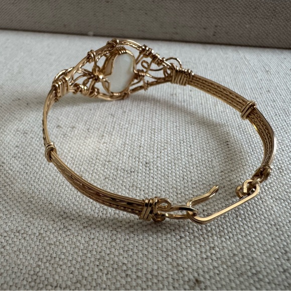 Vintage Inspired Gold Wire Wrapped Bracelet with Opalescent Center Stone - Picture 6 of 12
